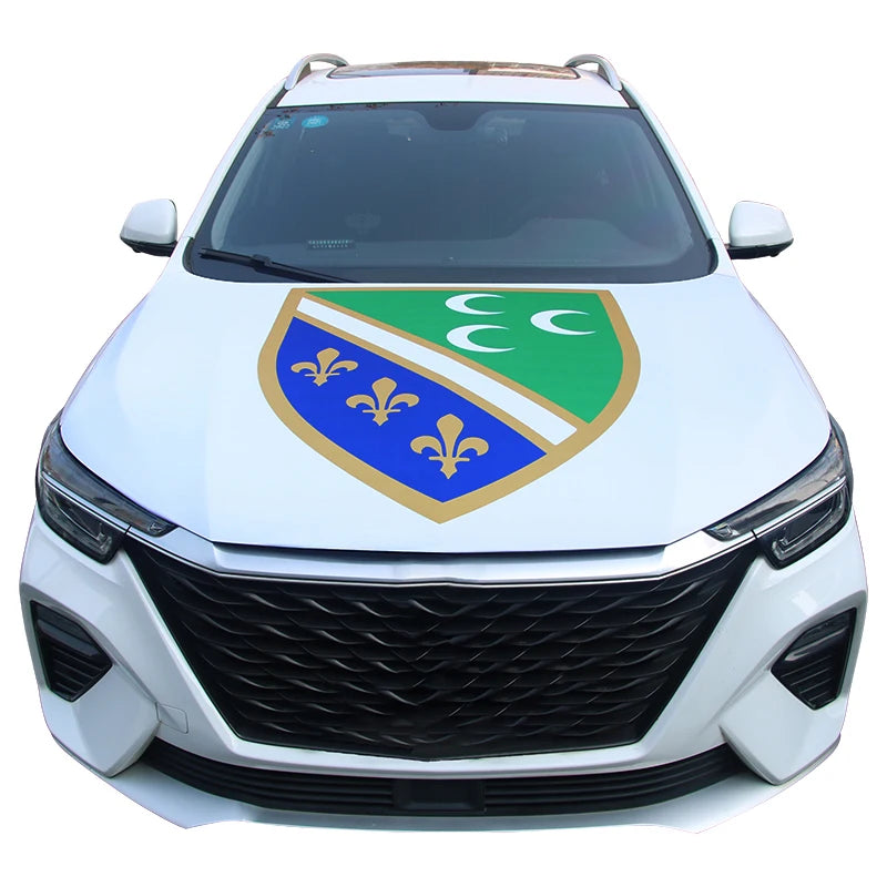 Nationale vlaggen voor auto-motorkapafdekking: België, Bosnië en Herzegovina, Polen, Duitsland, Rusland, Frankrijk (vlaggen voor decoratie).